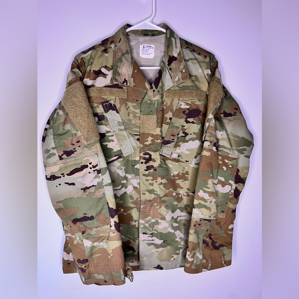 New U.S. Army Ocp Uniform Top Size Small Regular - image 1